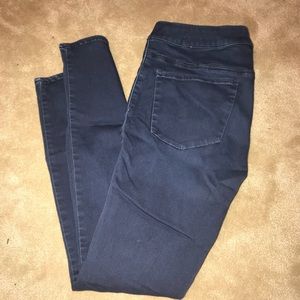 Dark wash jeggings